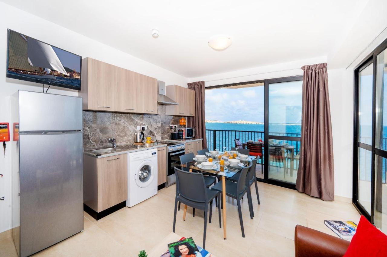 Islet Promenade Seafront Apartment With Large Corner Terrace By Getawaysmalta St. Paul's Bay Exterior photo