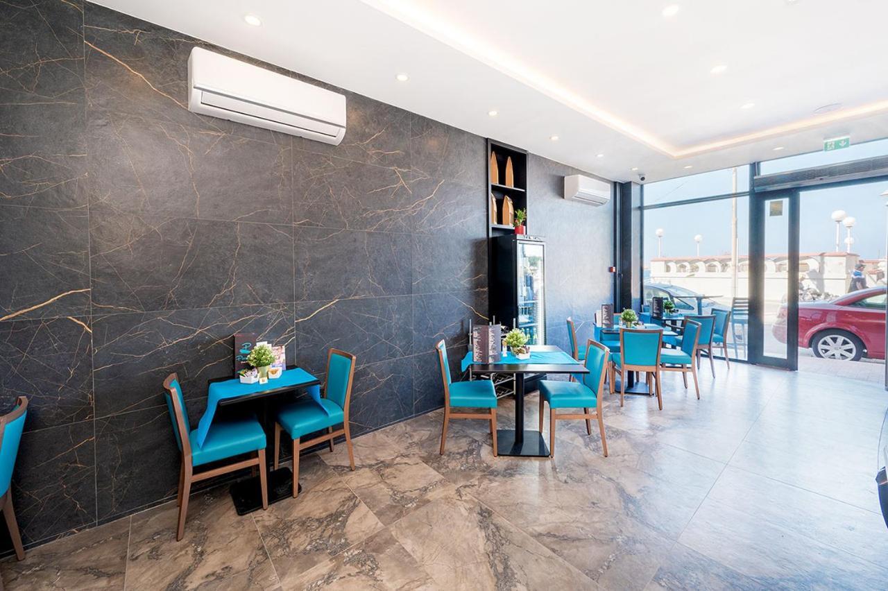 Islet Promenade Seafront Apartment With Large Corner Terrace By Getawaysmalta St. Paul's Bay Exterior photo